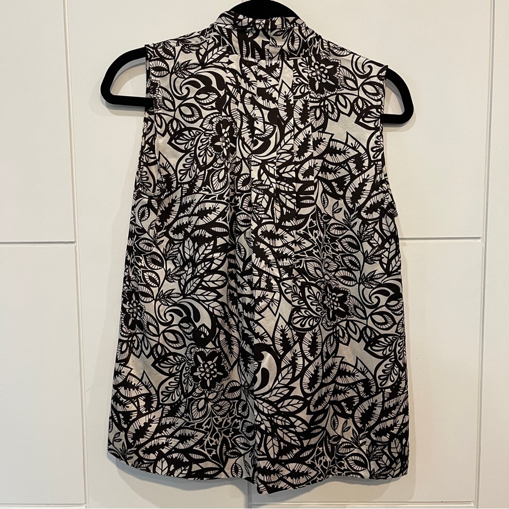 100% Silk CAbi #114 Sleeveless Tie Ascot Blouse Size Small Career Office EUC - Picture 13 of 13